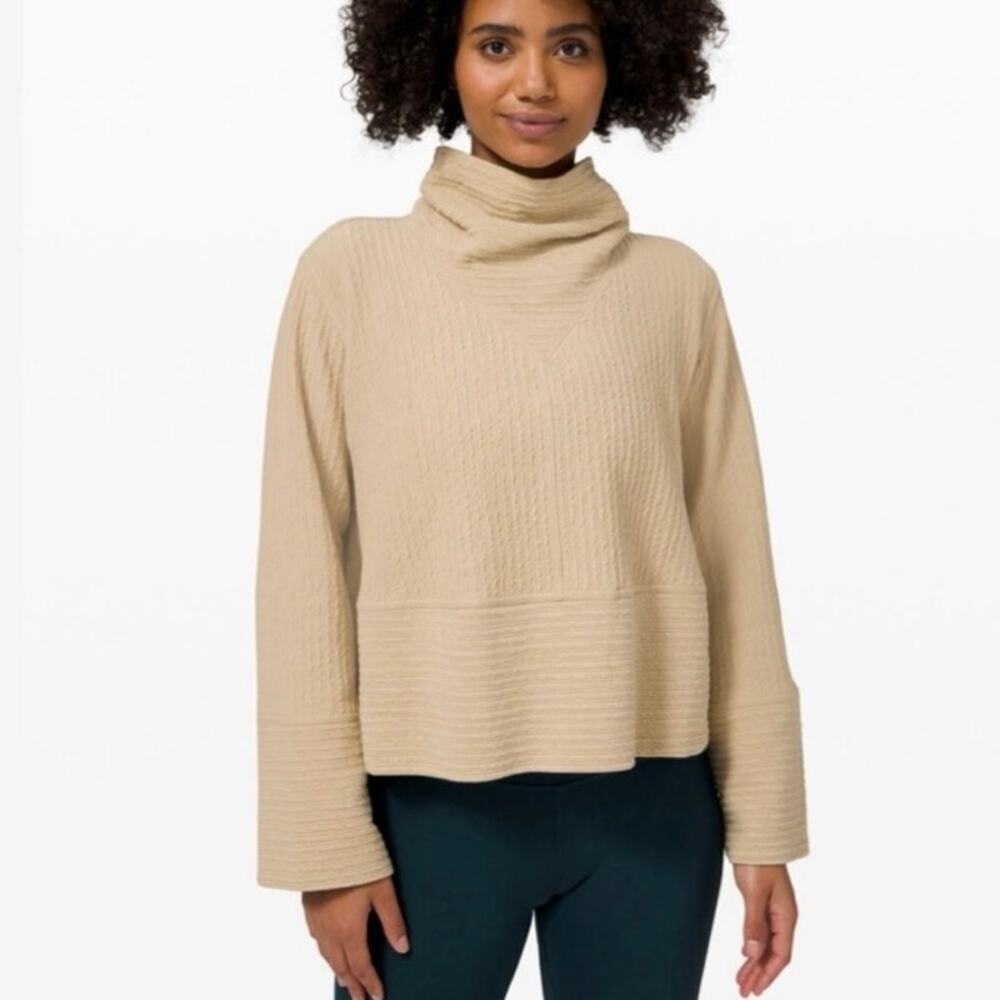 Lululemon Retreat Yourself Pullover turtleneck camel color size xs/s